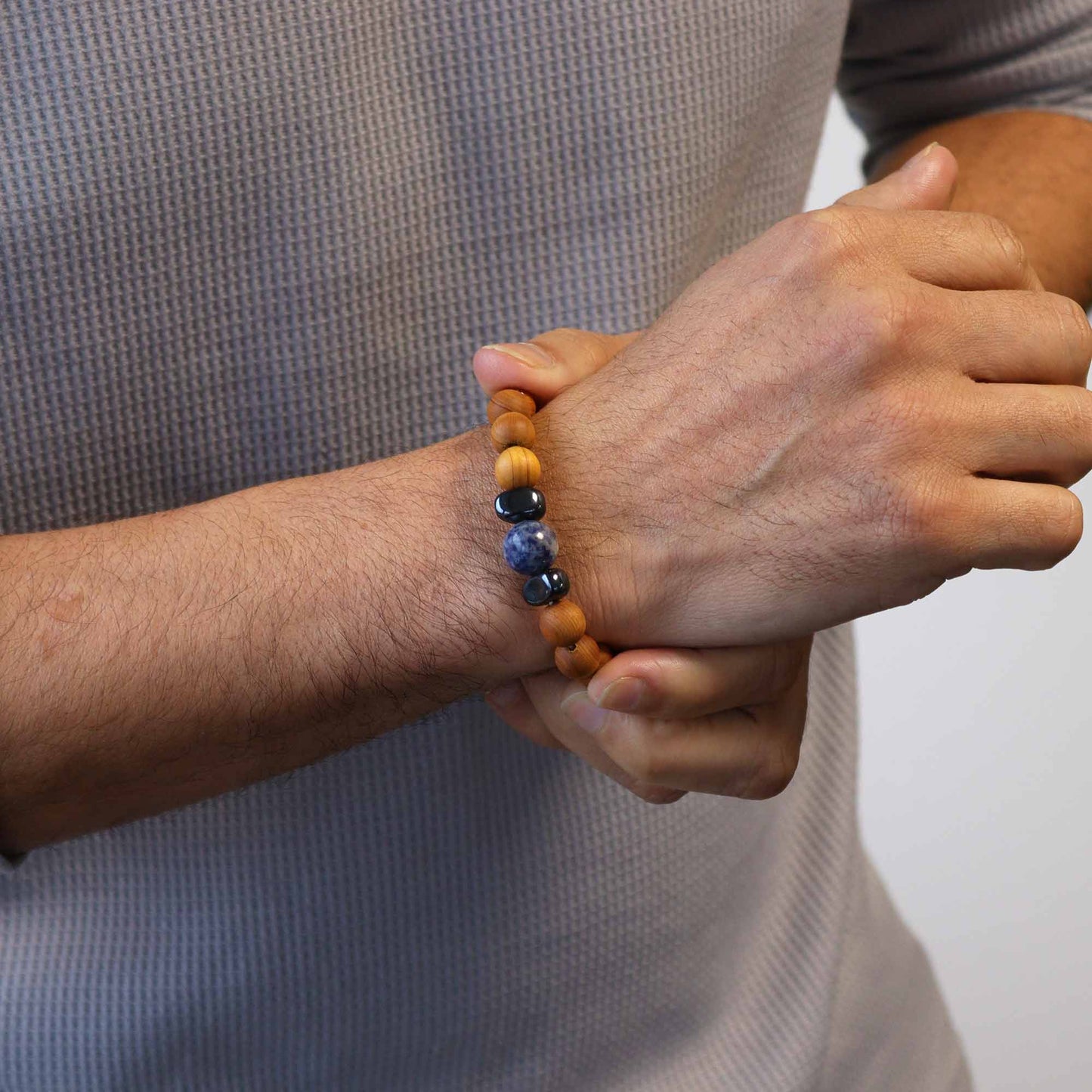 Cedarwood Throat Chakra Bangle - Sodalite